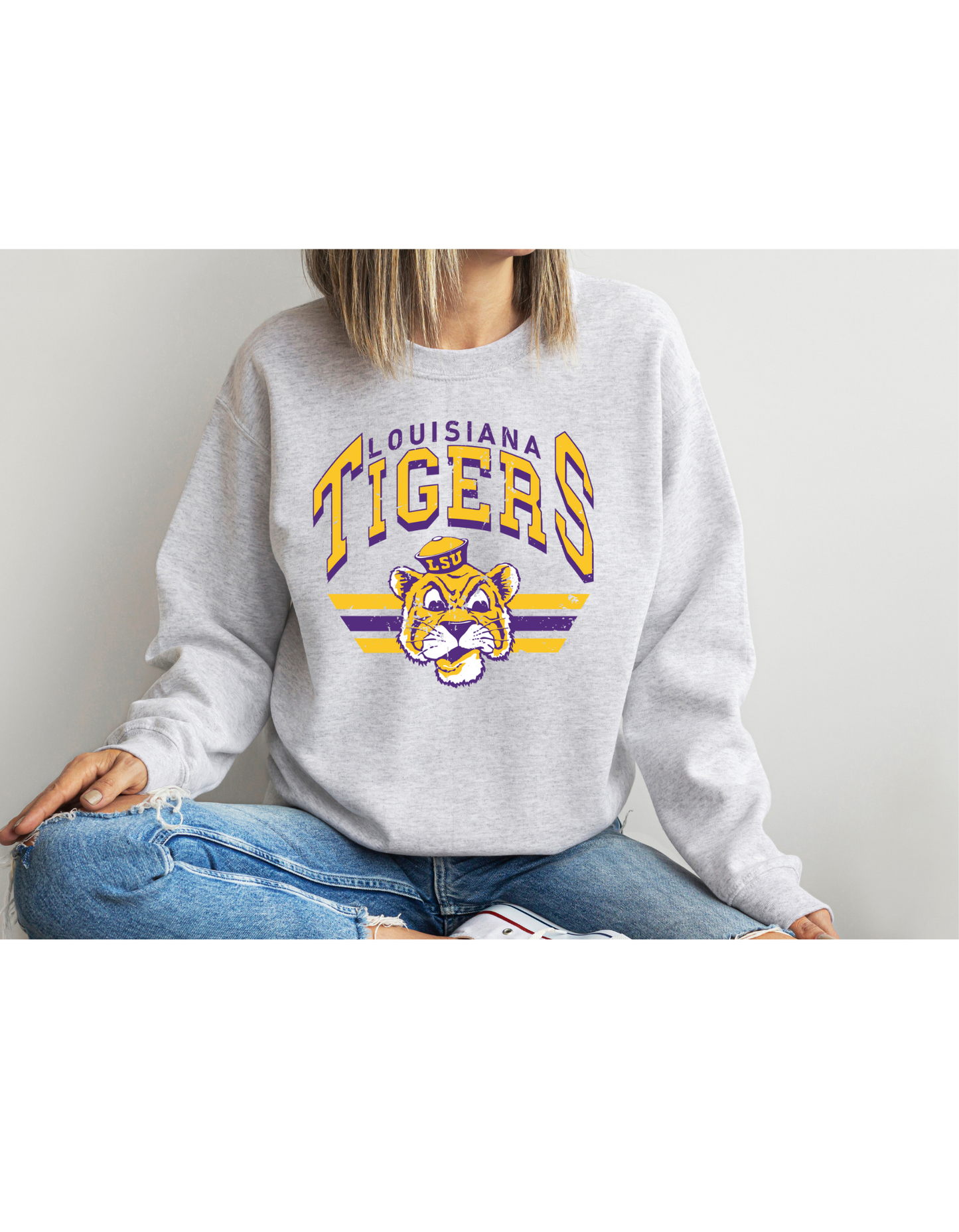 Vintage retro College football sweatshirts / t shirts